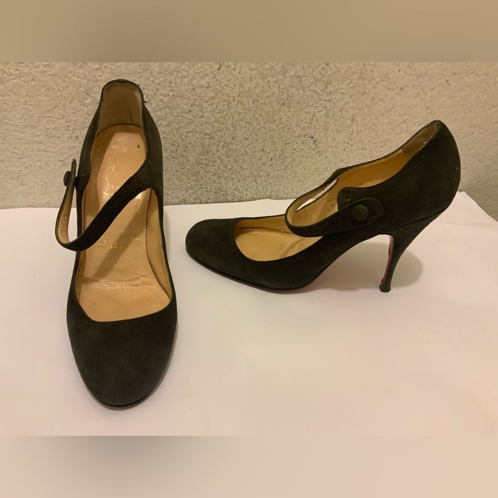 Christian Louboutin Suede Pumps Women's Size: 7.5 | IT 37.5